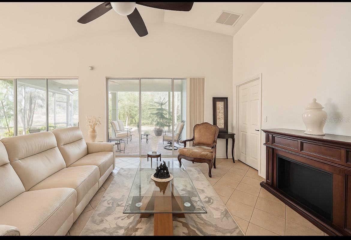 119 CRESCENT MOON DR, GROVELAND, FL, 34736