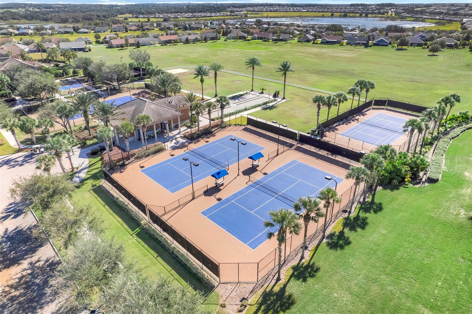119 CRESCENT MOON DR, GROVELAND, FL, 34736