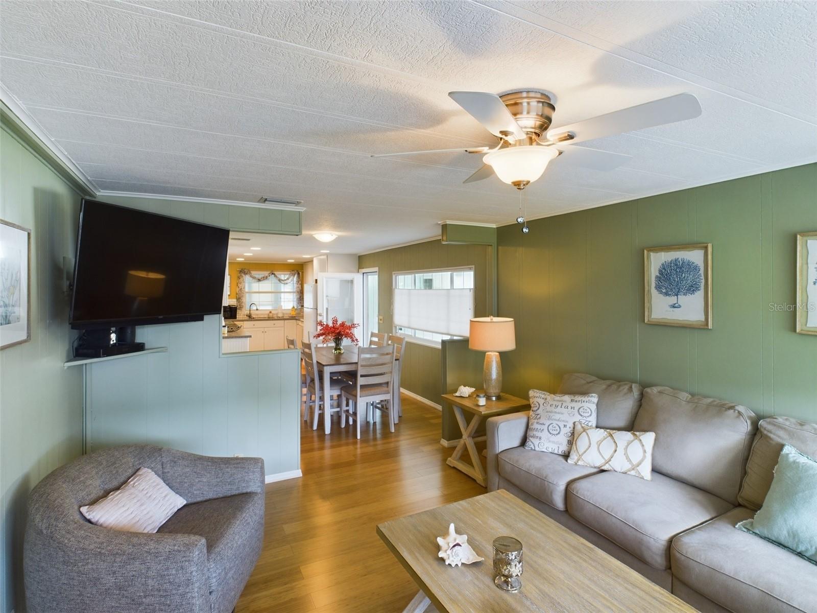 12501 ULMERTON RD #82, LARGO, FL, 33774