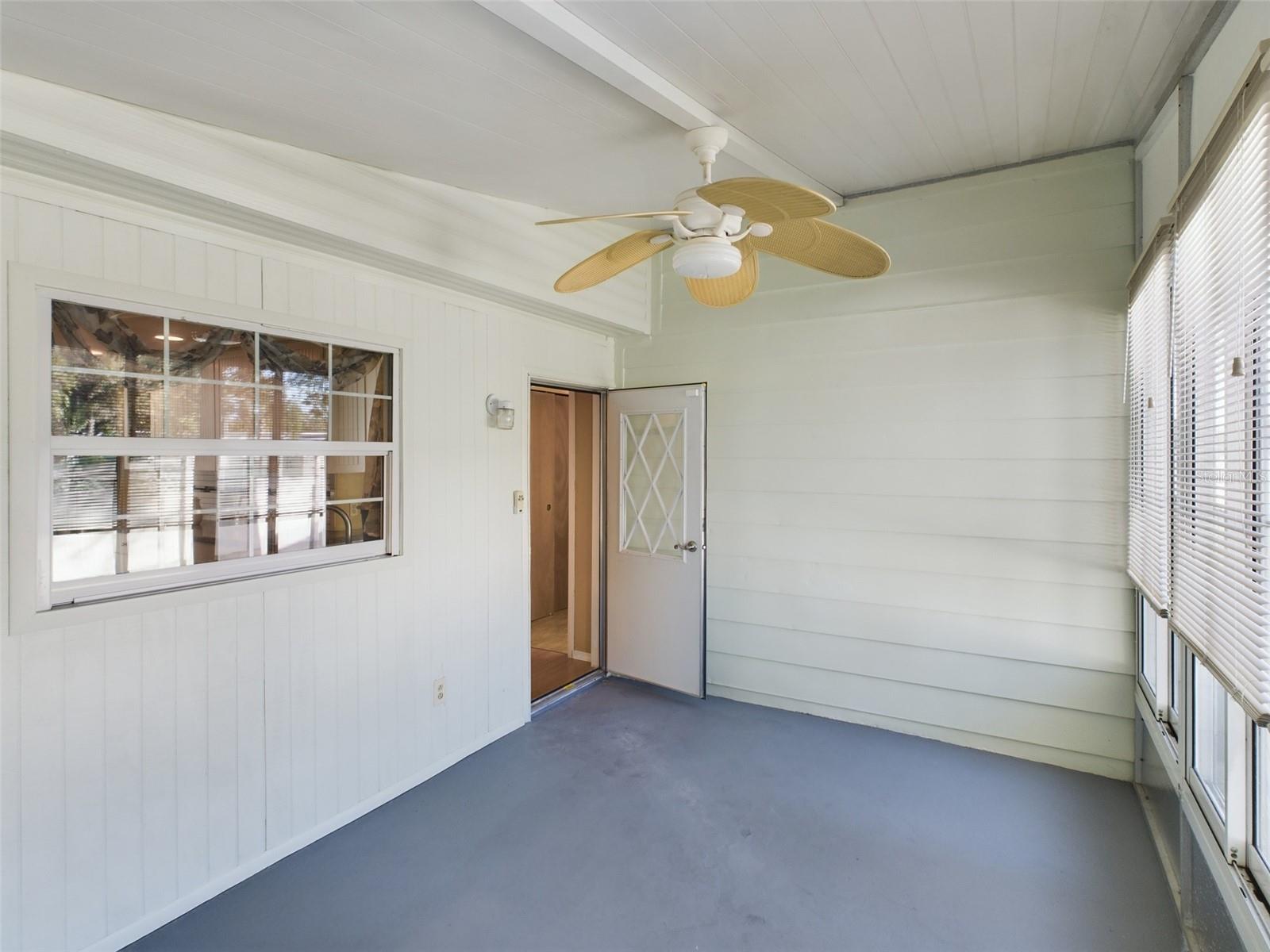 12501 ULMERTON RD #82, LARGO, FL, 33774