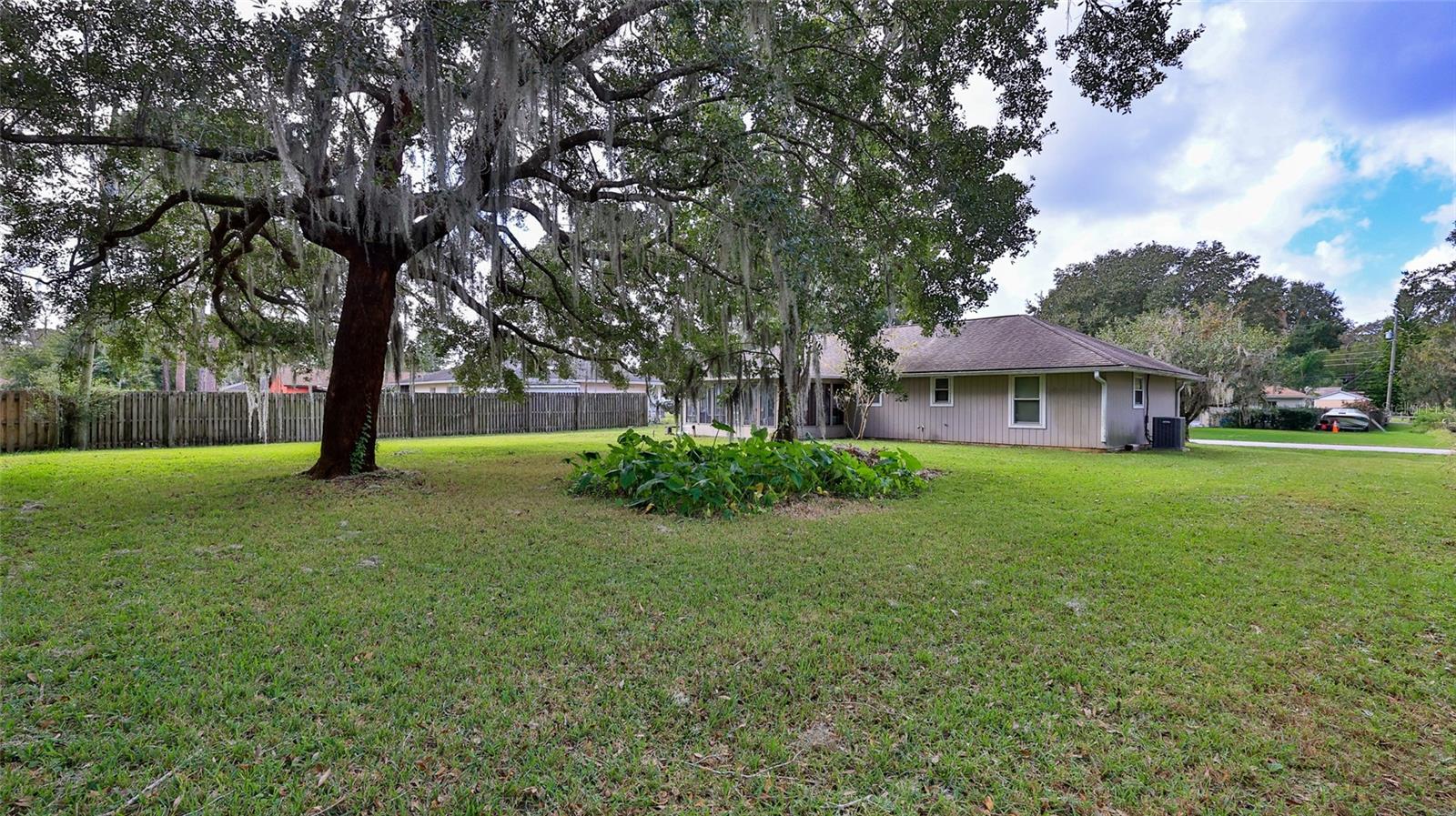 2623 TAMARIND DR, EDGEWATER, FL, 32141