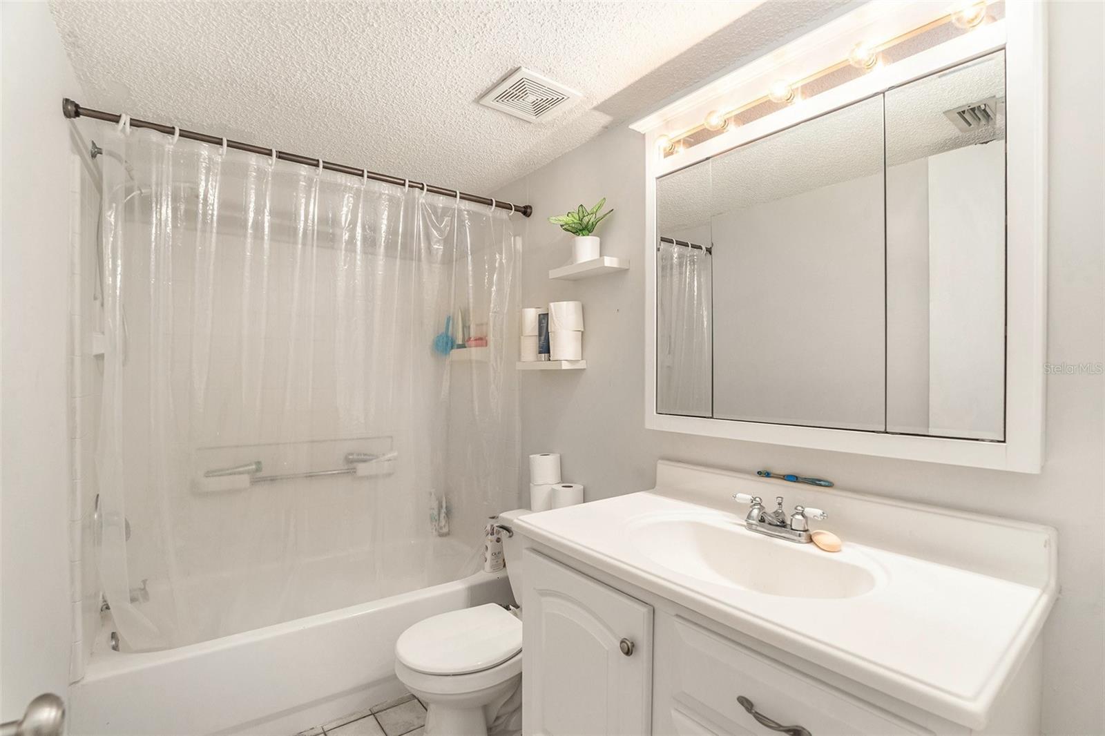 6328 NEWTOWN CIR #28B3, TAMPA, FL, 33615