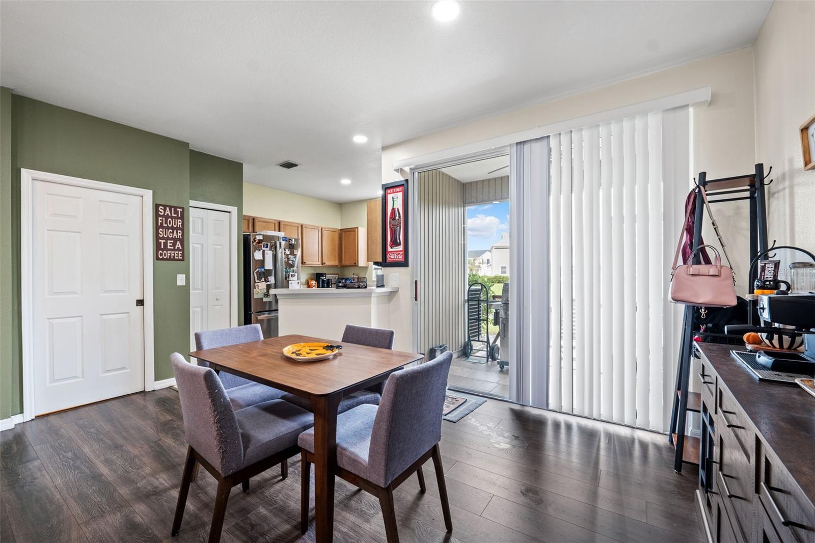 12445 COUNTRY WHITE CIR, TAMPA, FL, 33635
