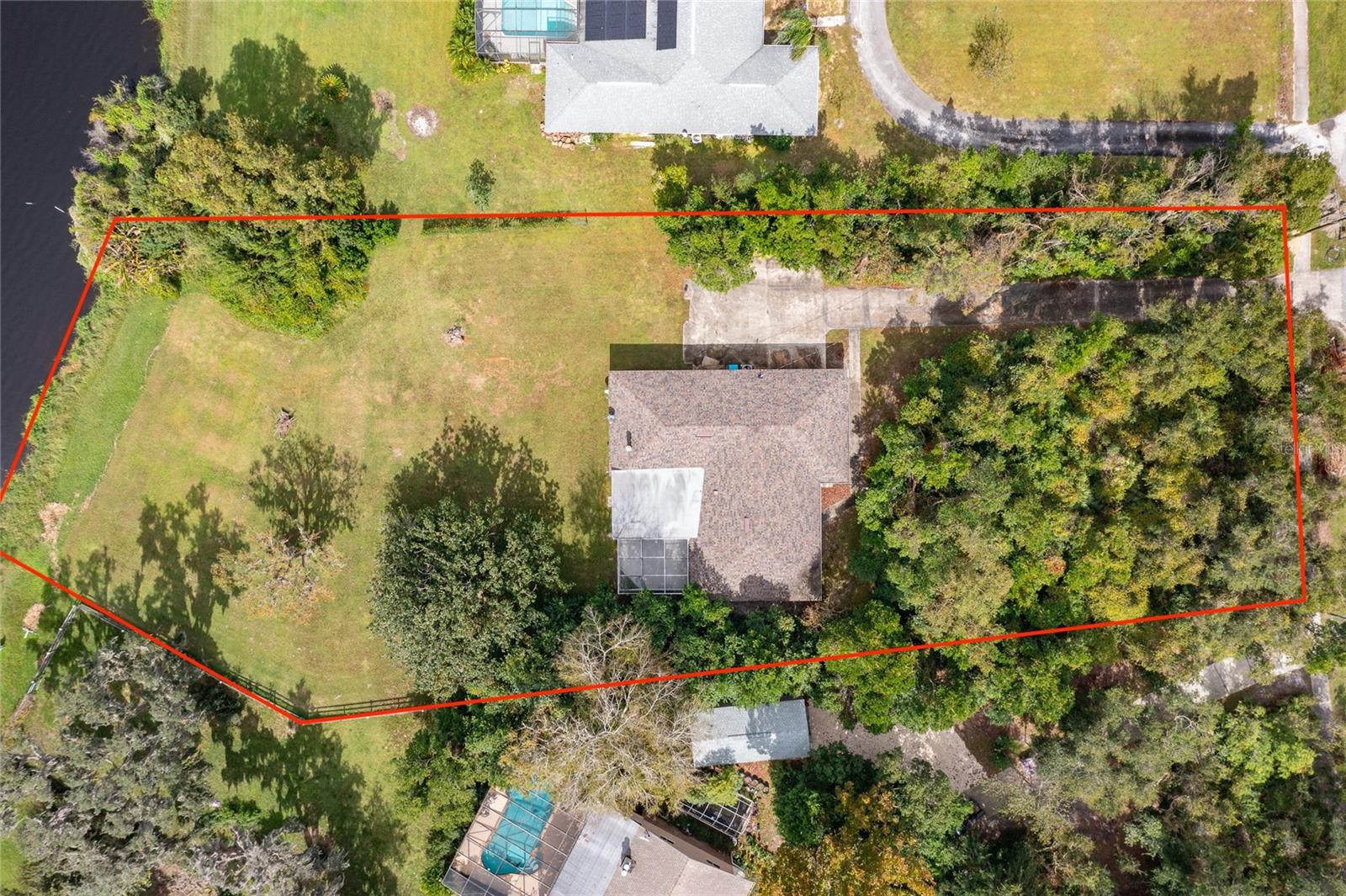 660 SAXON BLVD, DELTONA, FL, 32725