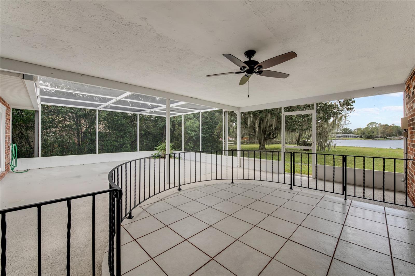 660 SAXON BLVD, DELTONA, FL, 32725