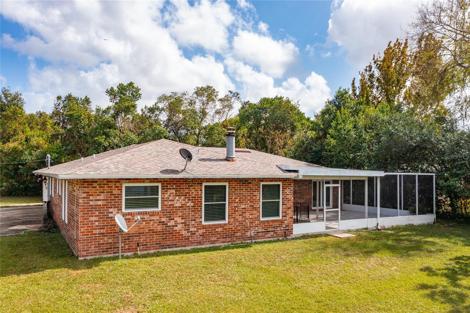660 SAXON BLVD, DELTONA, FL, 32725
