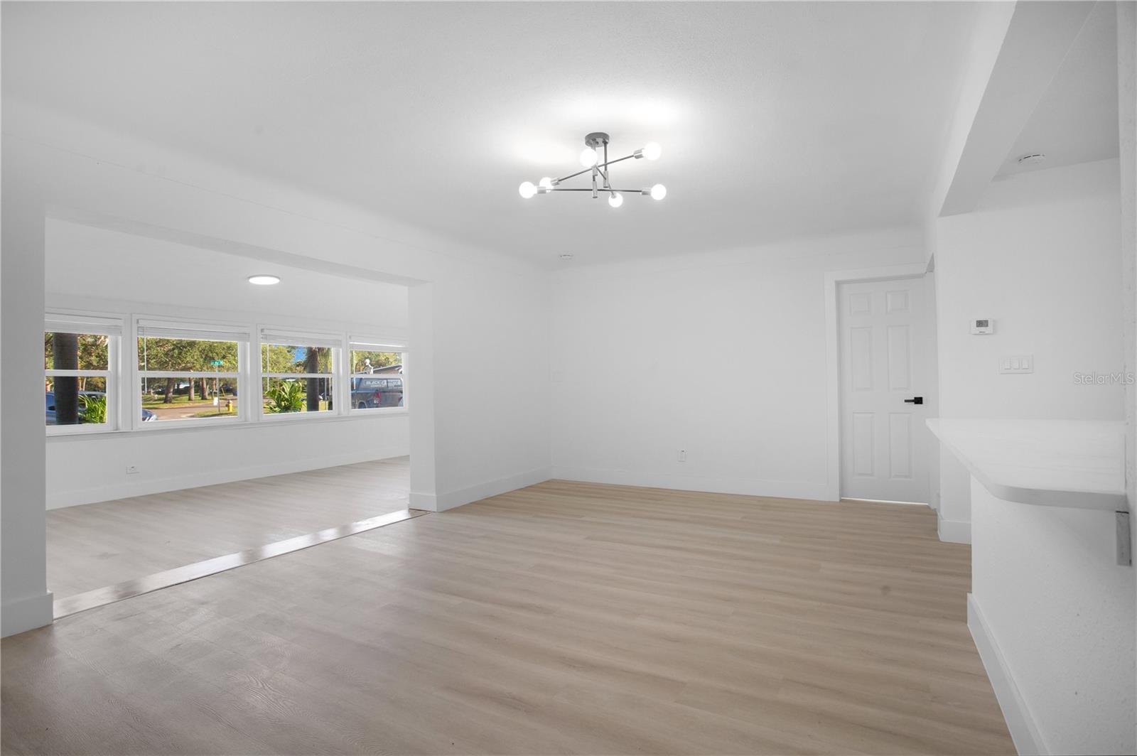 1009 FARRAGUT DR N, ST PETERSBURG, FL, 33710