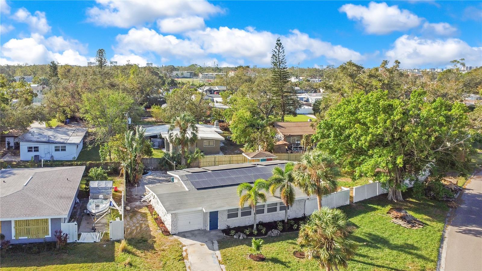 1009 FARRAGUT DR N, ST PETERSBURG, FL, 33710