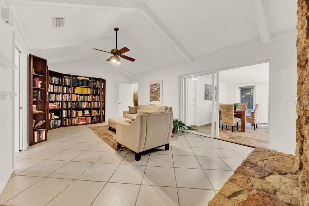 734 RIVERBEND BLVD, LONGWOOD, FL, 32779