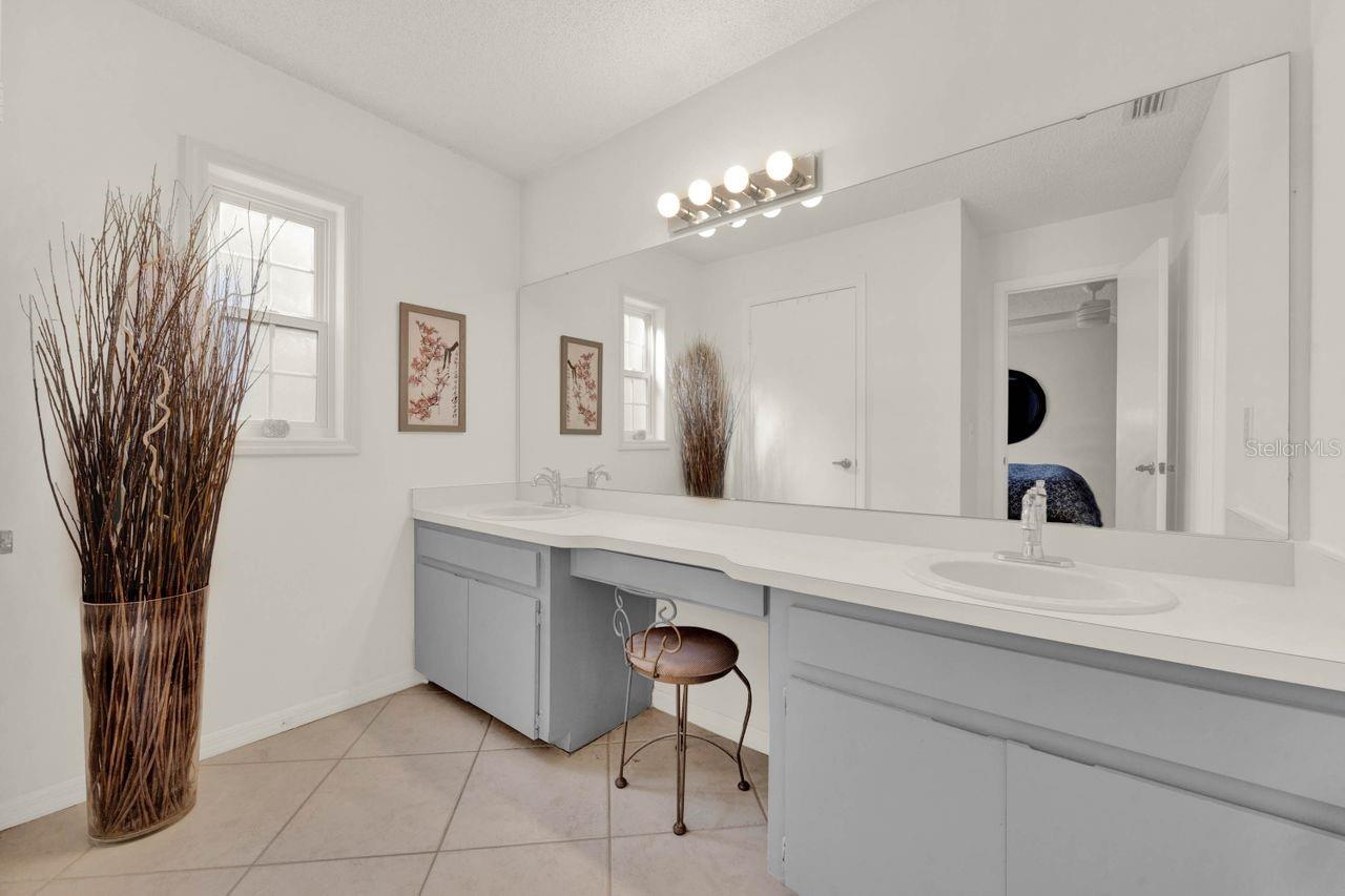 734 RIVERBEND BLVD, LONGWOOD, FL, 32779