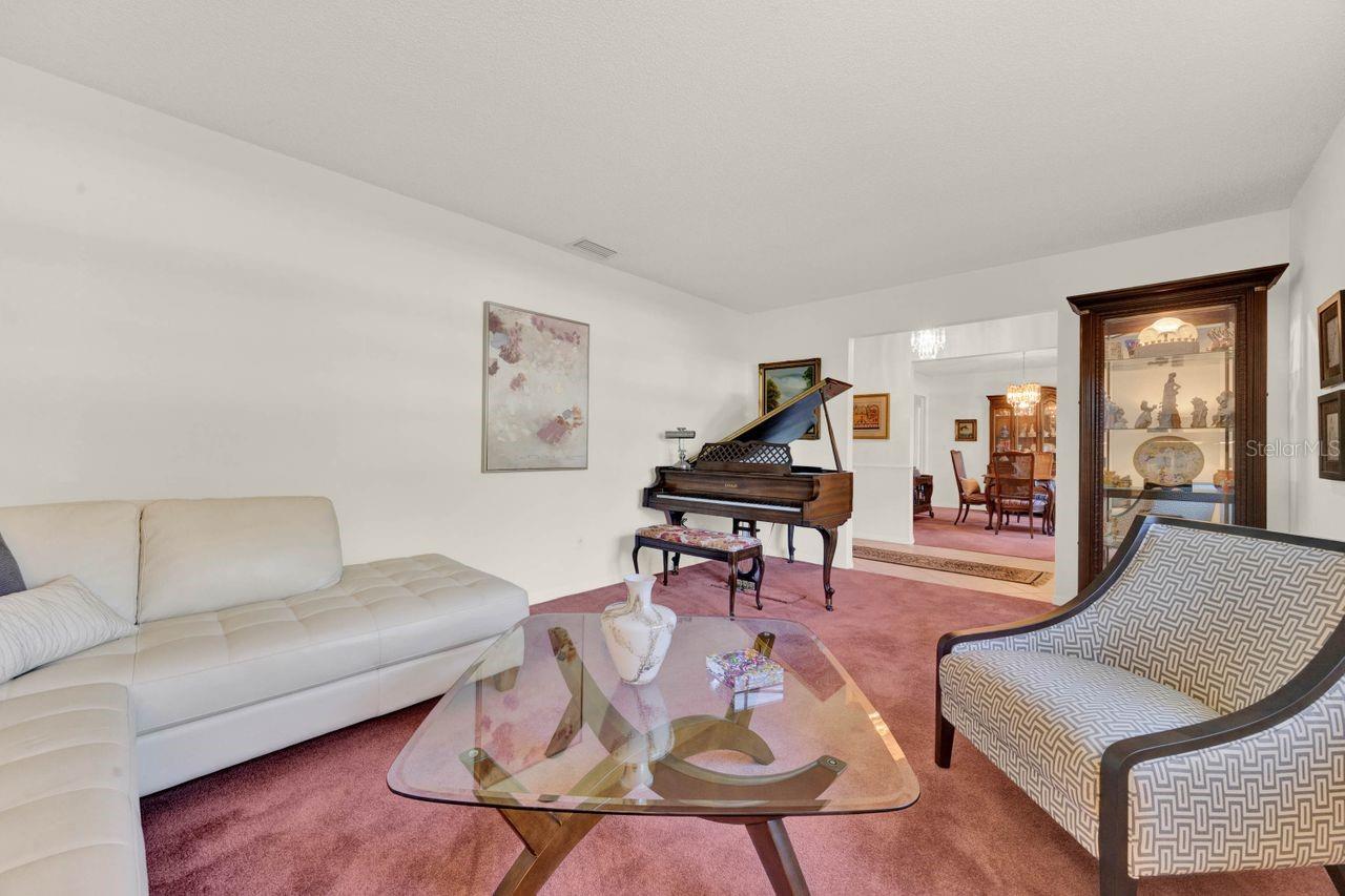 734 RIVERBEND BLVD, LONGWOOD, FL, 32779