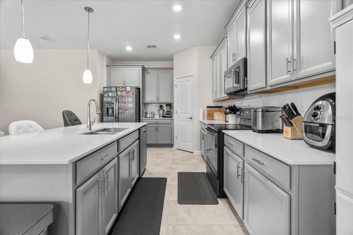1092 DOWNSWING PL, DAVENPORT, FL, 33896
