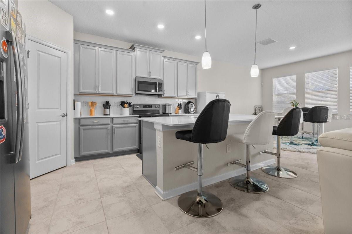 1092 DOWNSWING PL, DAVENPORT, FL, 33896