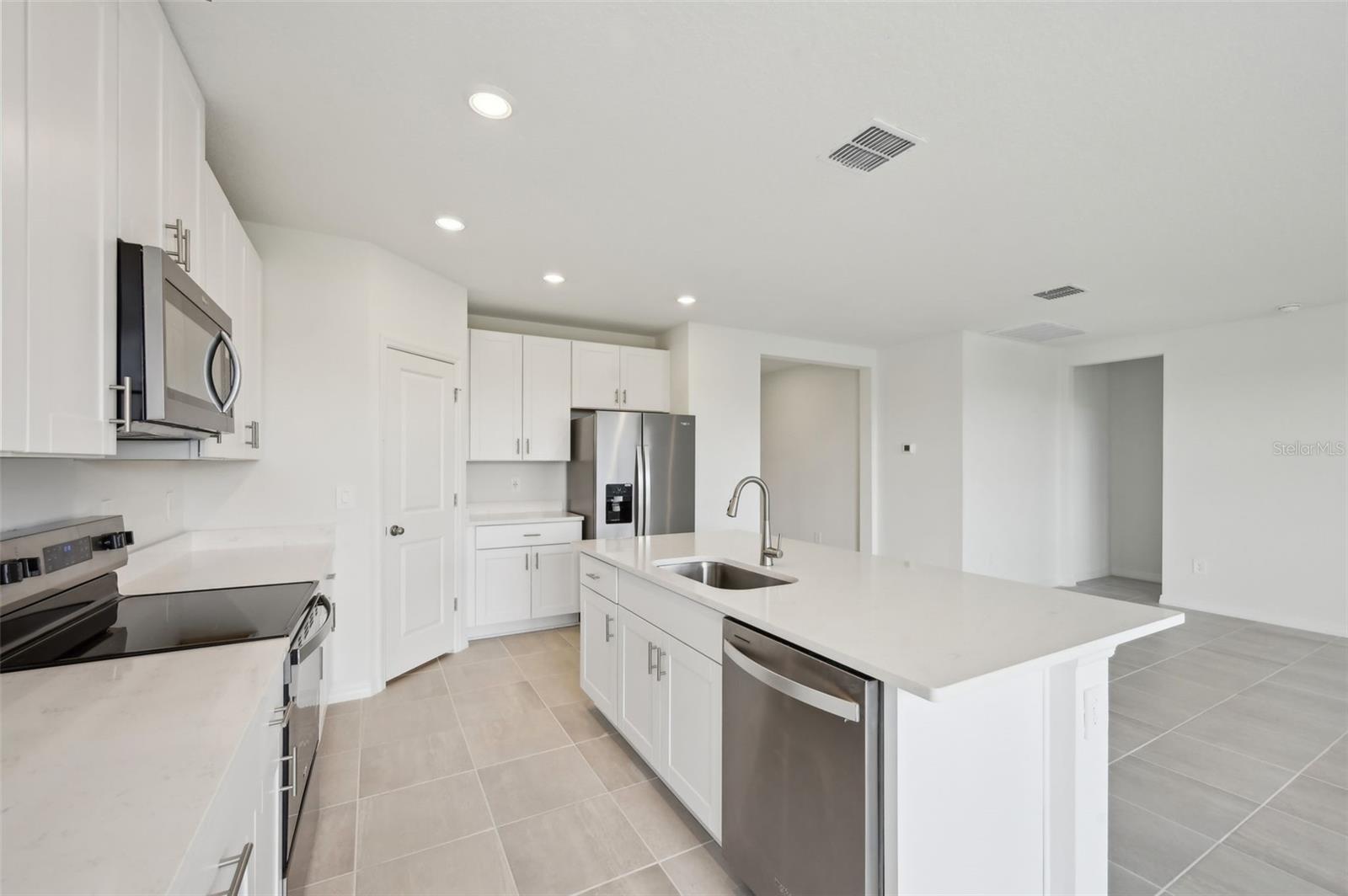 7748 GILCHRIST SPRINGS DR, PARRISH, FL, 34219