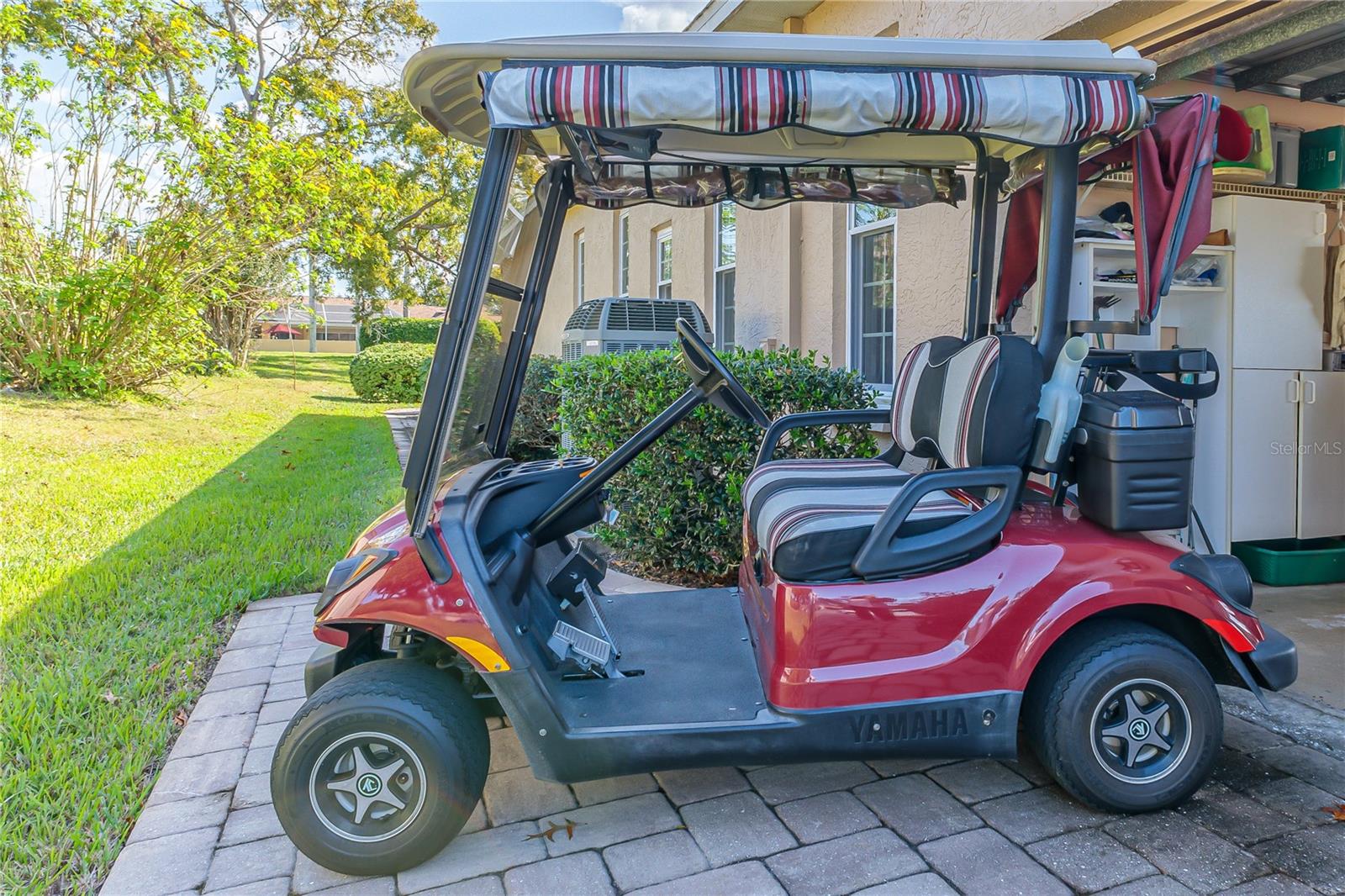 9088 JUSTINE DR, WEEKI WACHEE, FL, 34613