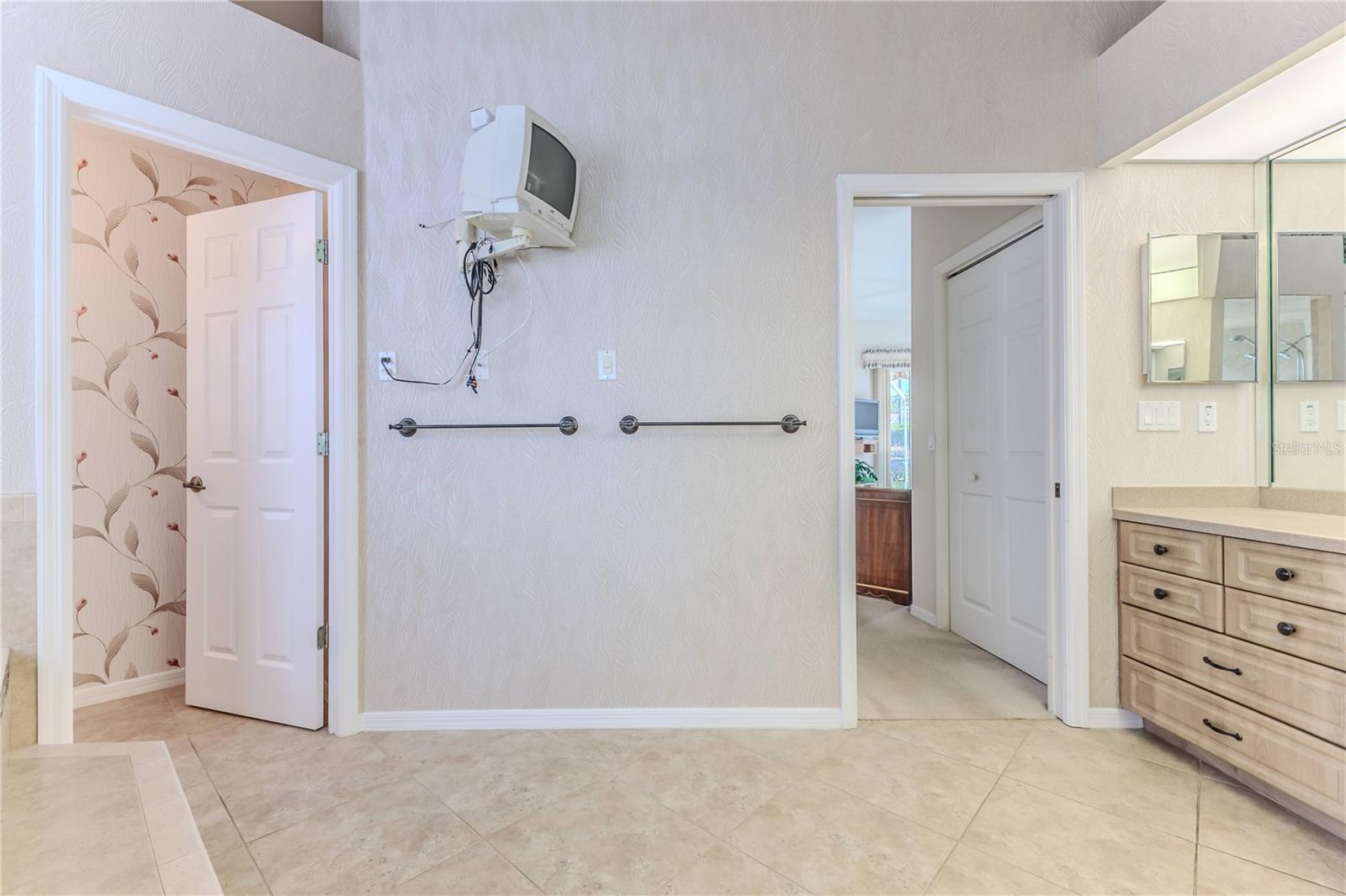 9088 JUSTINE DR, WEEKI WACHEE, FL, 34613