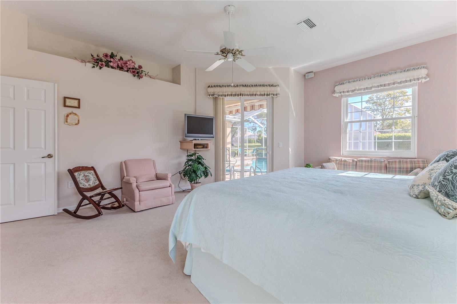 9088 JUSTINE DR, WEEKI WACHEE, FL, 34613
