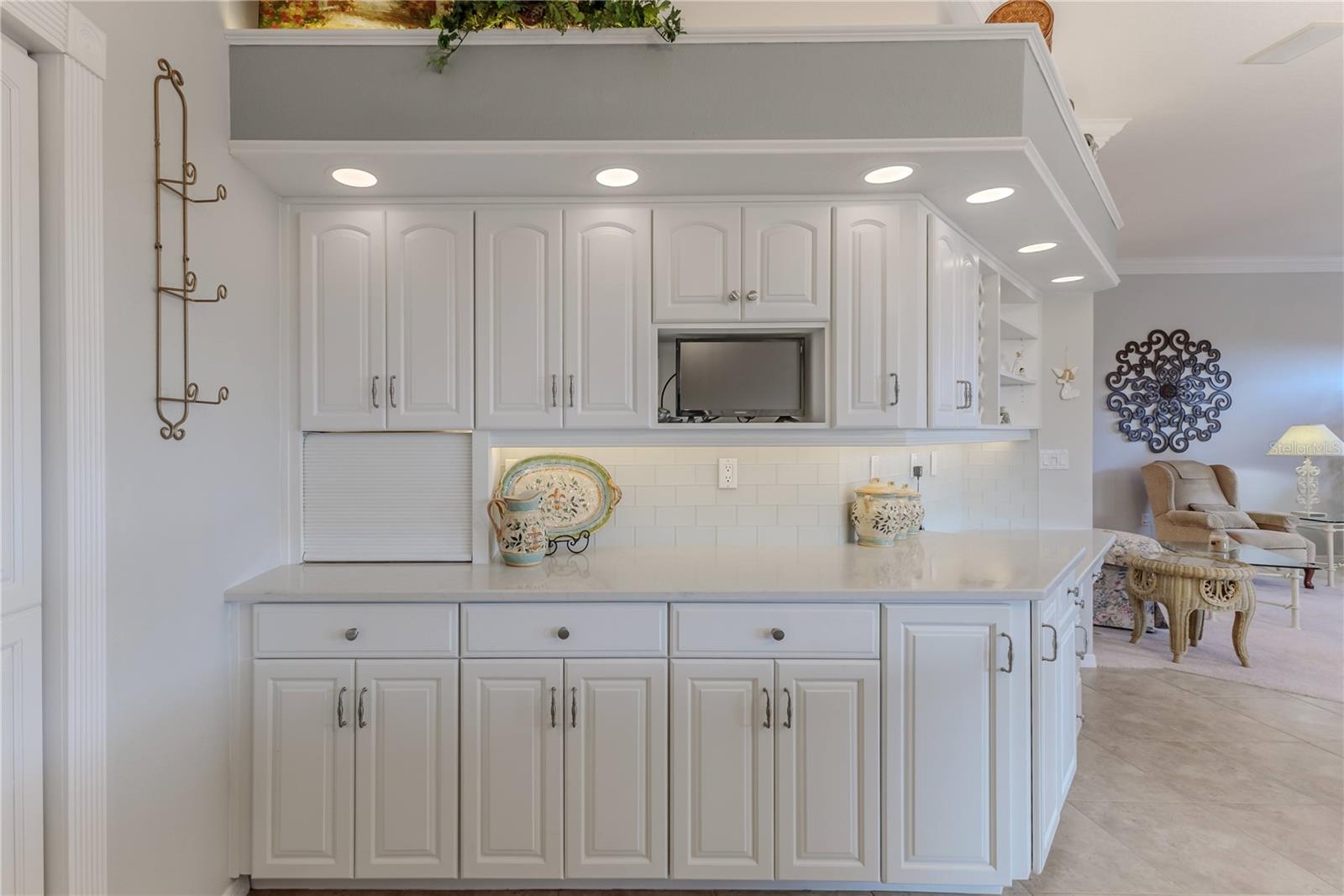 9088 JUSTINE DR, WEEKI WACHEE, FL, 34613