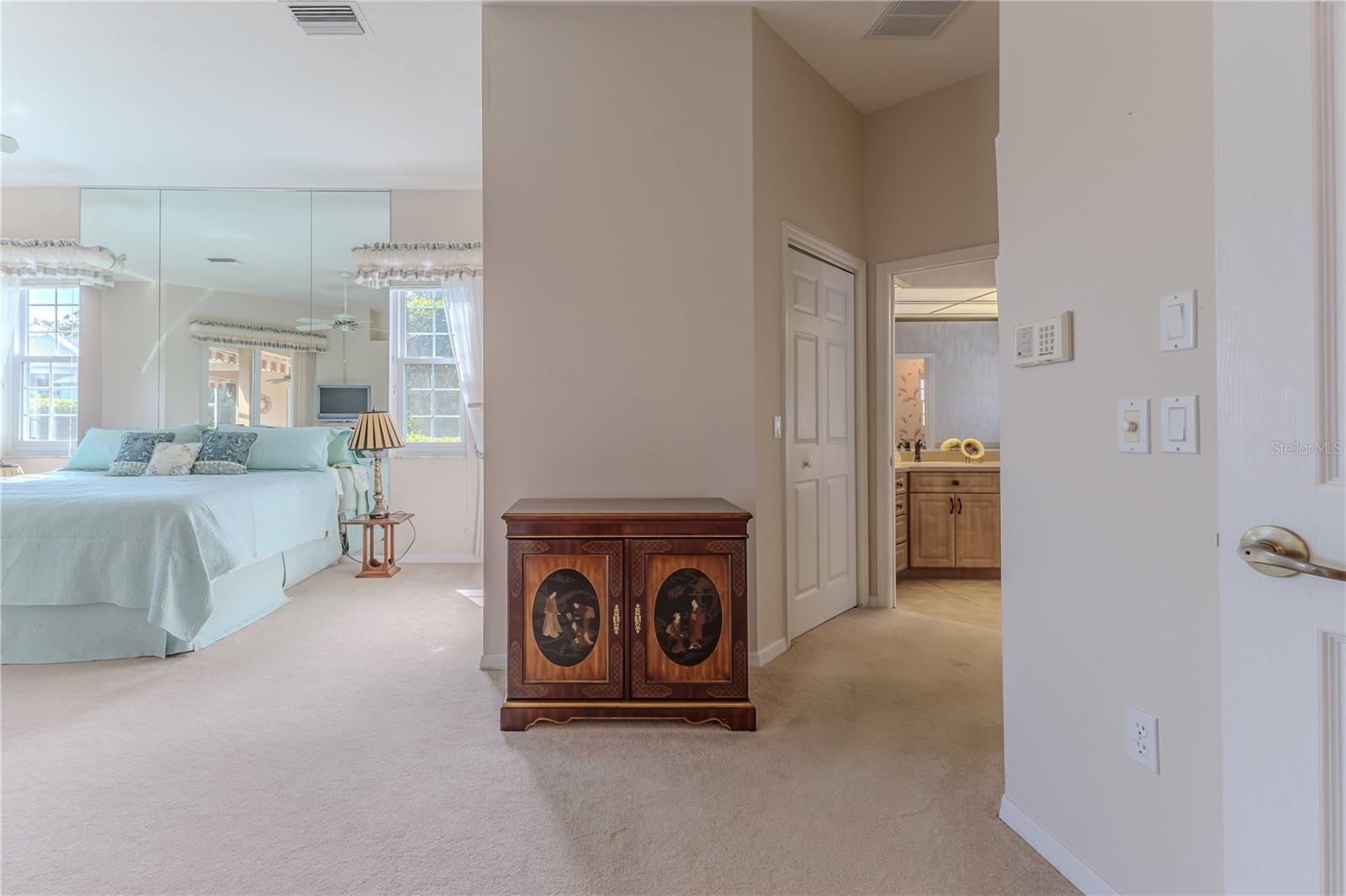 9088 JUSTINE DR, WEEKI WACHEE, FL, 34613