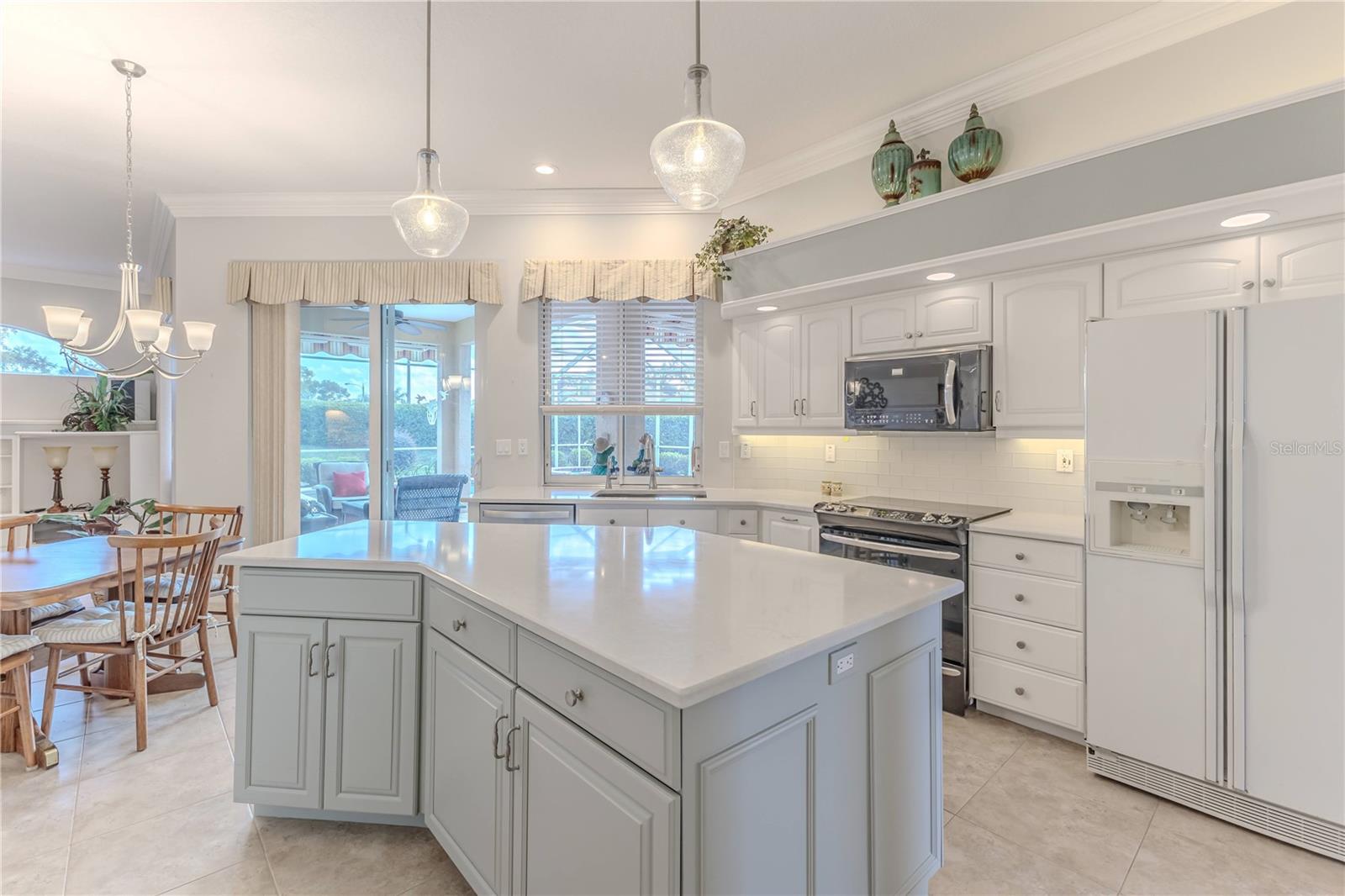 9088 JUSTINE DR, WEEKI WACHEE, FL, 34613