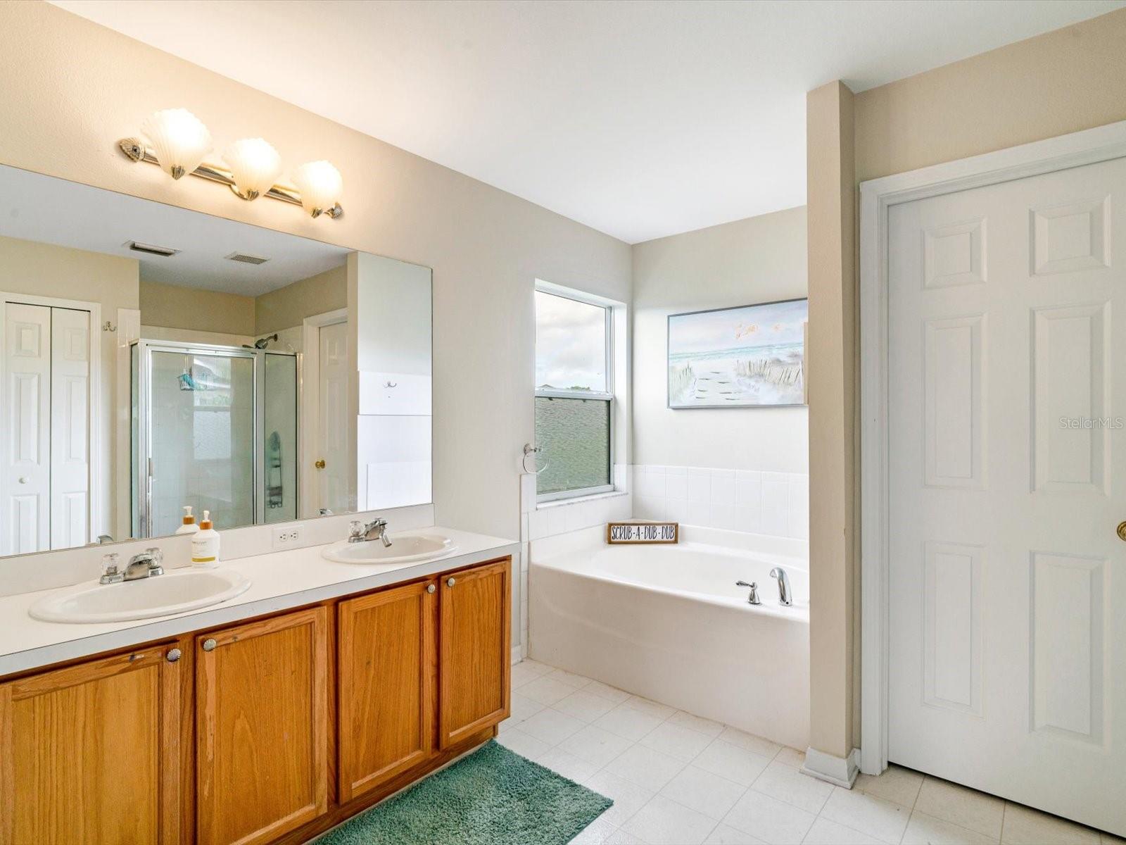 12811 LONGCREST DR, RIVERVIEW, FL, 33579