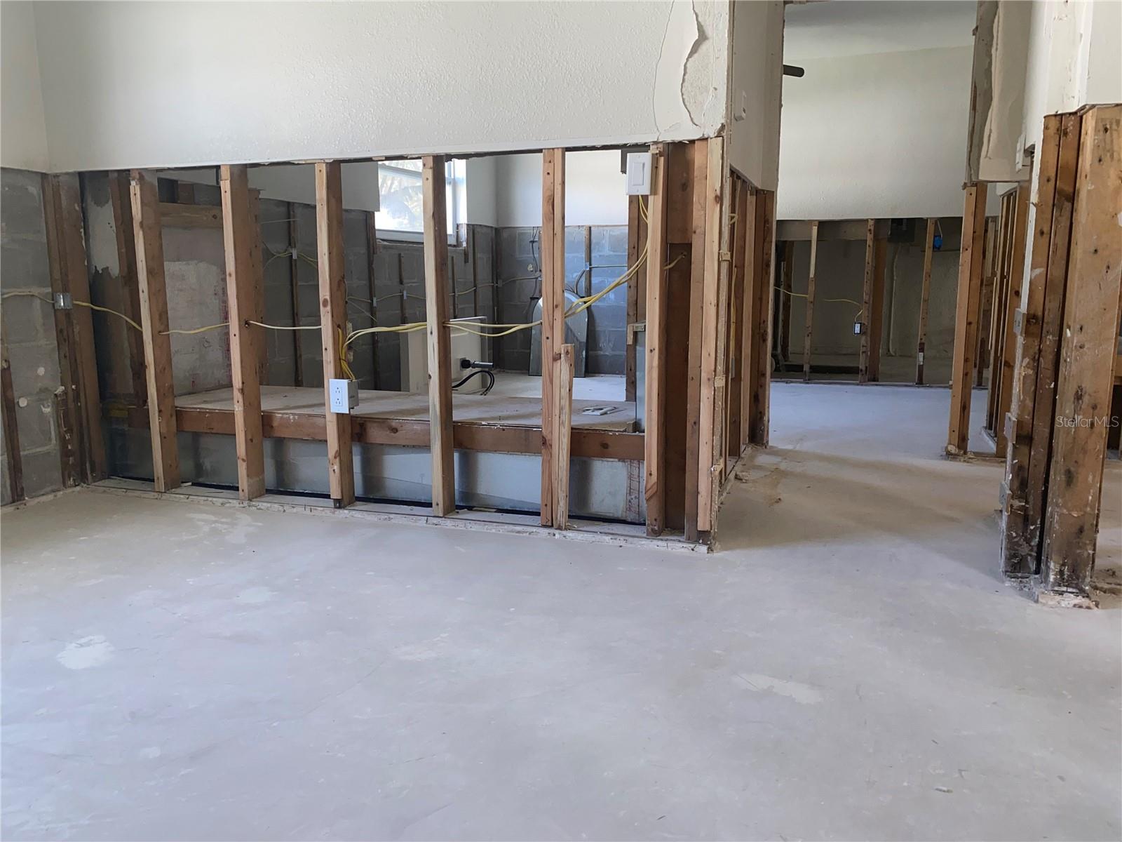 1702 BAYOU GRANDE BLVD NE, ST PETERSBURG, FL, 33703