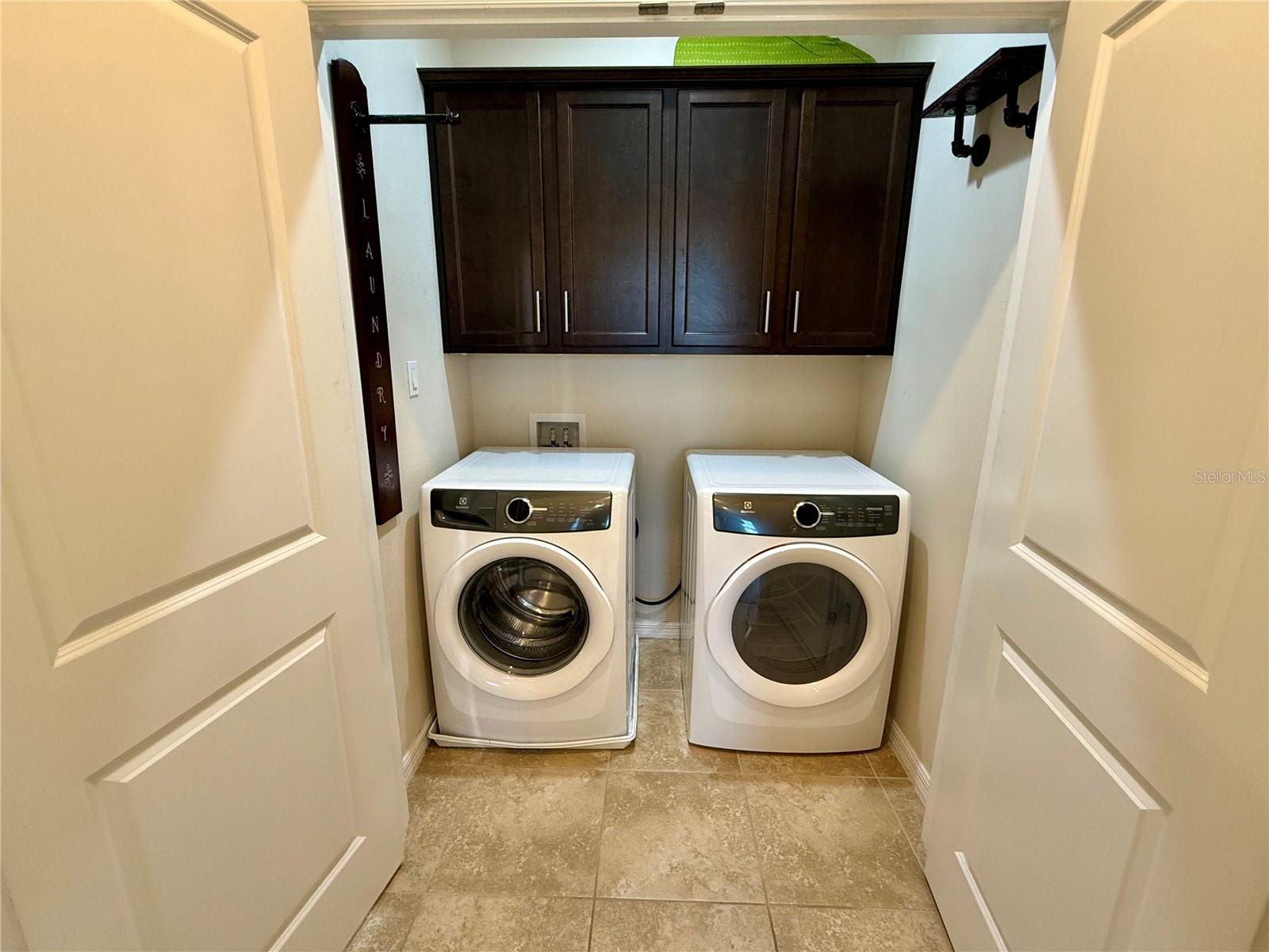 8382 ENCLAVE WAY #101, SARASOTA, FL, 34243