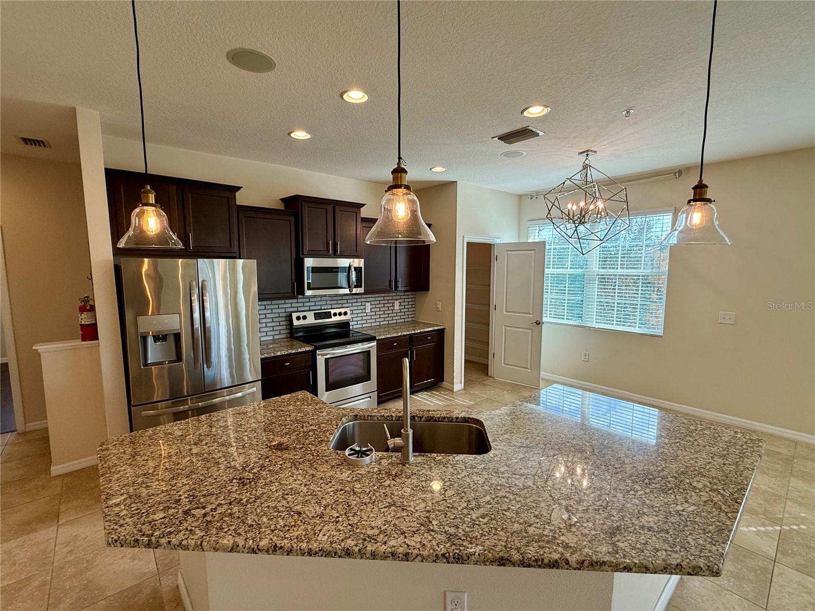 8382 ENCLAVE WAY #101, SARASOTA, FL, 34243