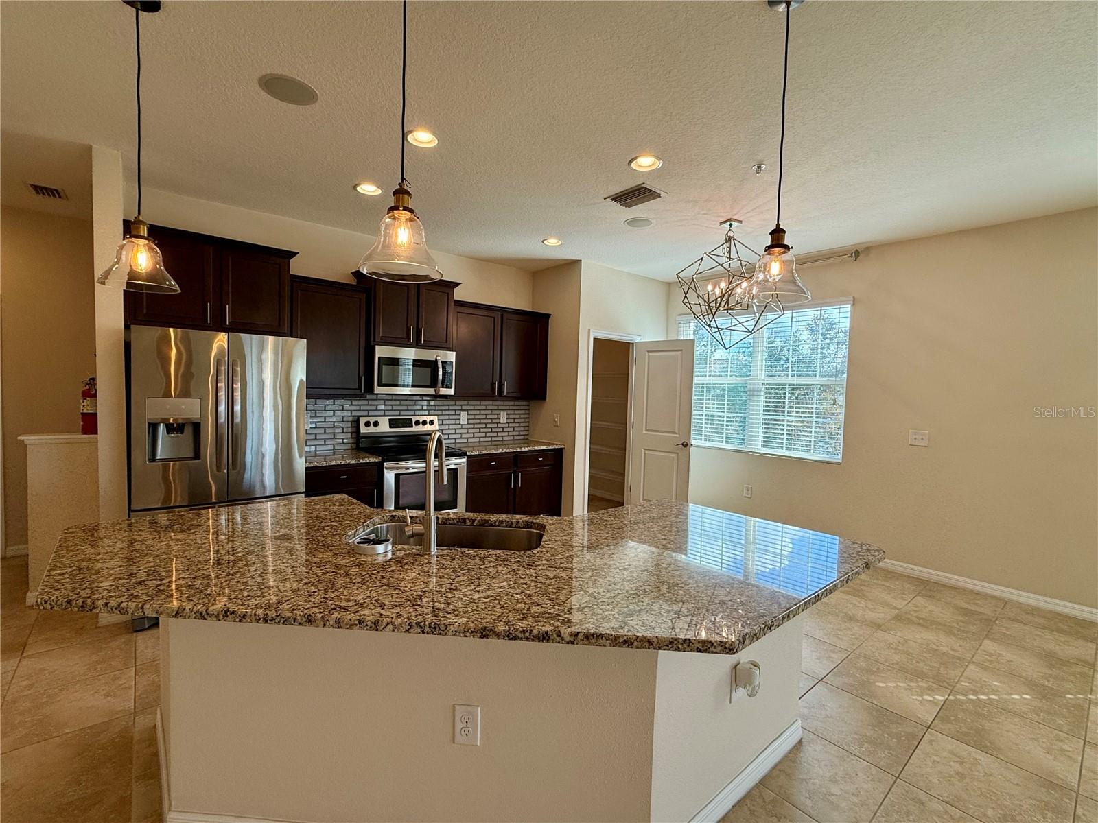 8382 ENCLAVE WAY #101, SARASOTA, FL, 34243