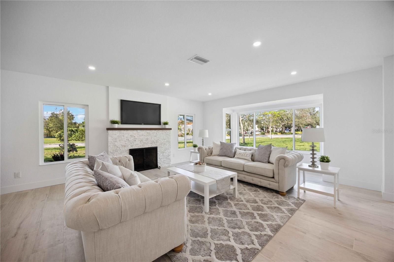 5246 BAY SHORE RD, SARASOTA, FL, 34234