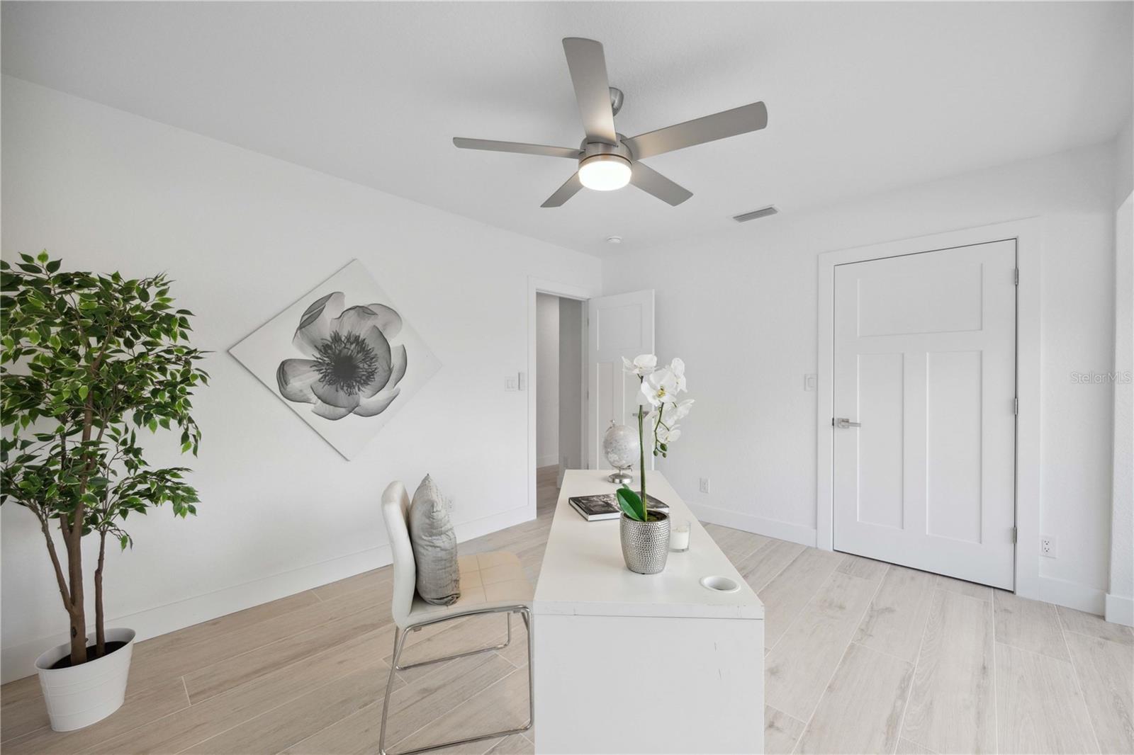 5246 BAY SHORE RD, SARASOTA, FL, 34234