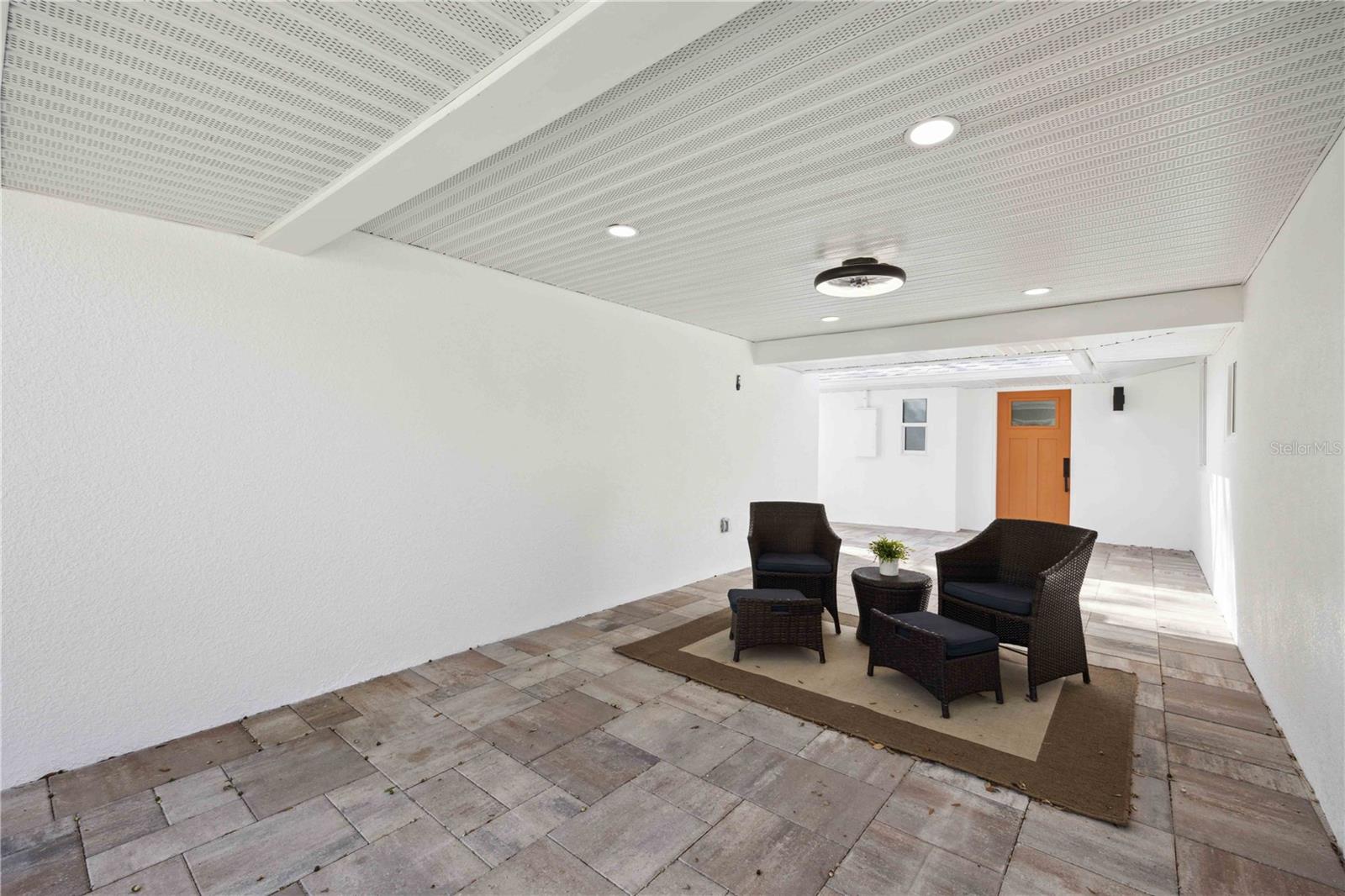 5246 BAY SHORE RD, SARASOTA, FL, 34234