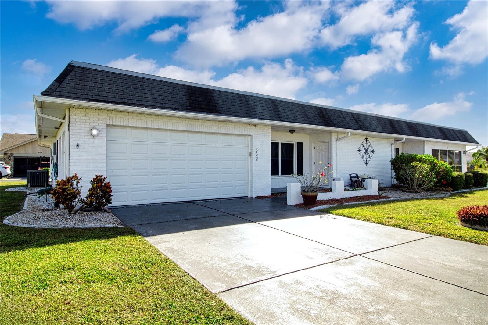 332 CLUB MANOR DR #10, SUN CITY CENTER, FL, 33573