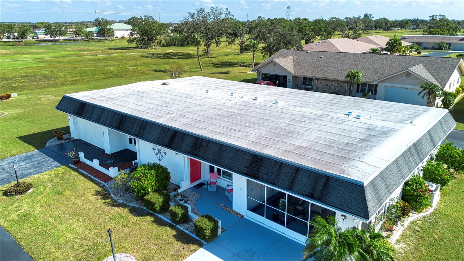 332 CLUB MANOR DR #10, SUN CITY CENTER, FL, 33573