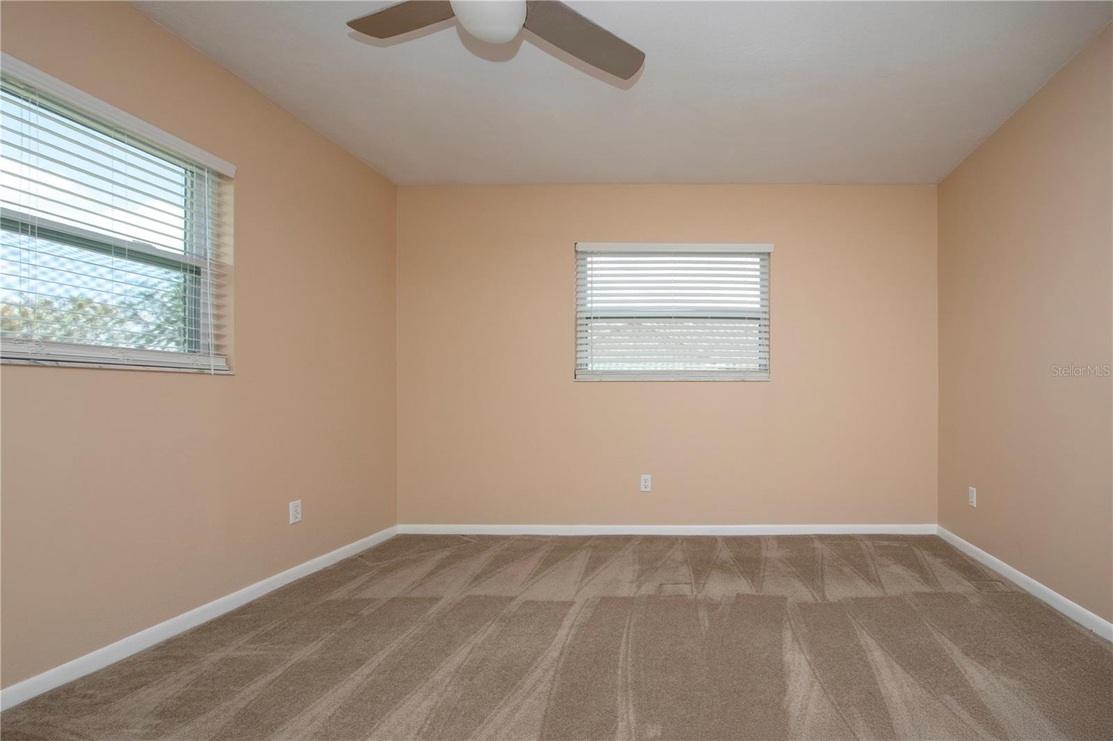 332 CLUB MANOR DR #10, SUN CITY CENTER, FL, 33573