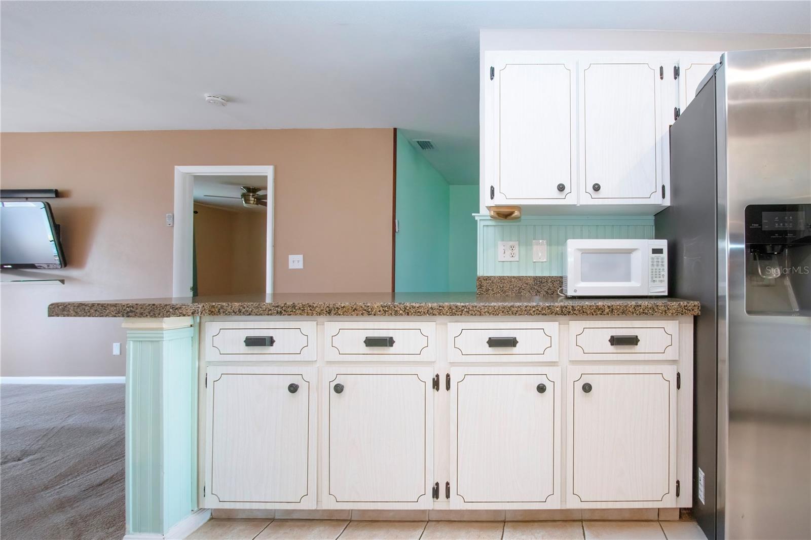 332 CLUB MANOR DR #10, SUN CITY CENTER, FL, 33573