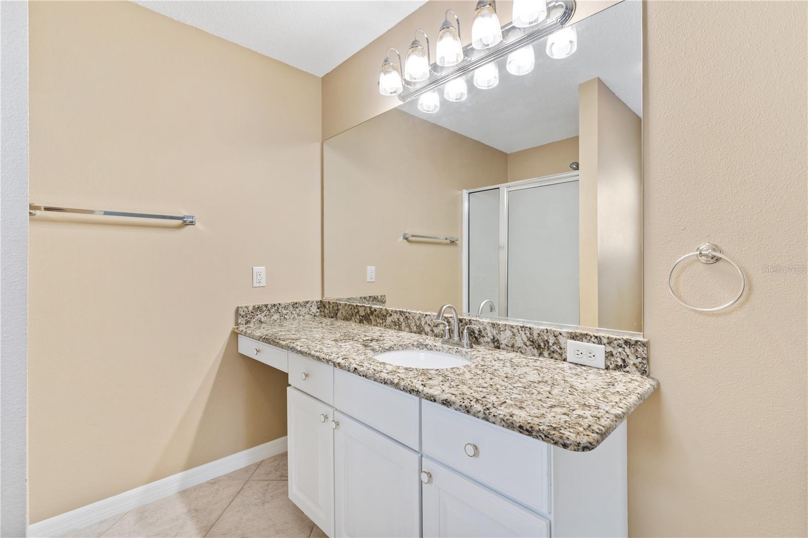 586 HARTLEY PL, THE VILLAGES, FL, 32162