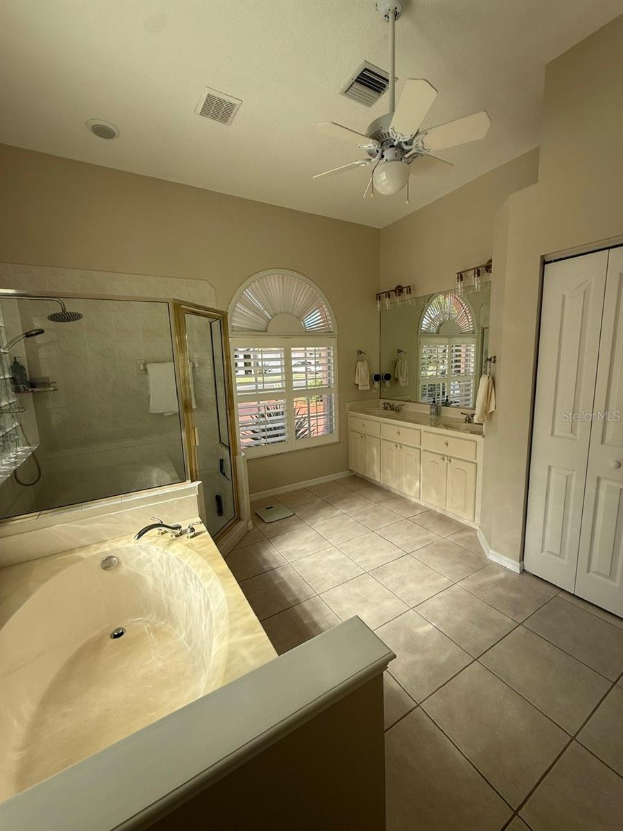702 SILK OAK DR, VENICE, FL, 34293