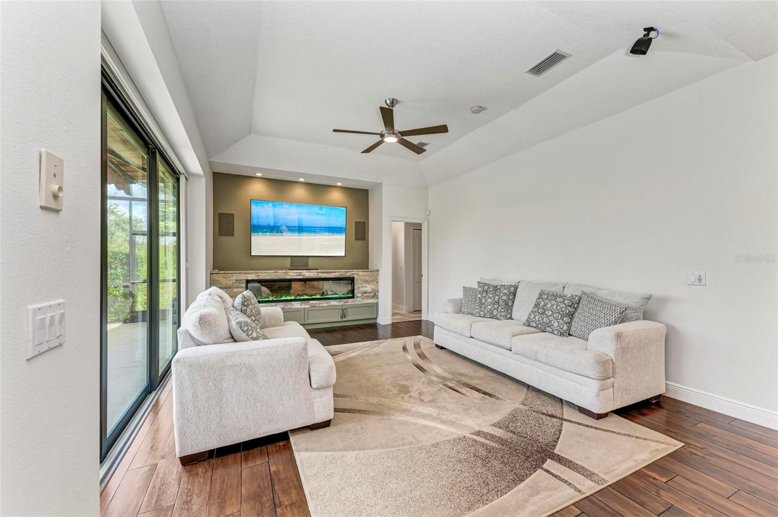 3801 EAGLE HAMMOCK DR, SARASOTA, FL, 34240