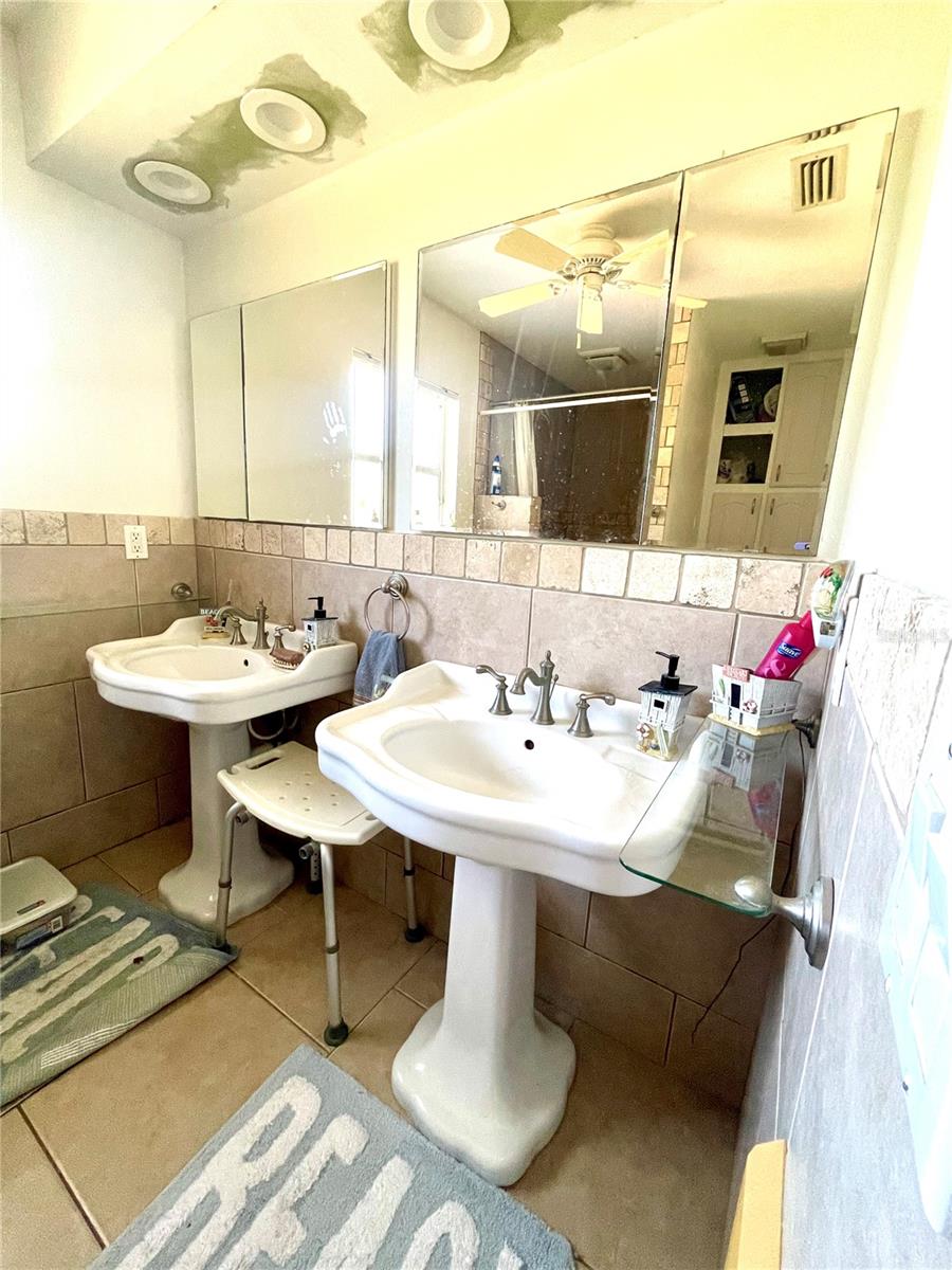 250 DEERFOOT RD, DELAND, FL, 32720