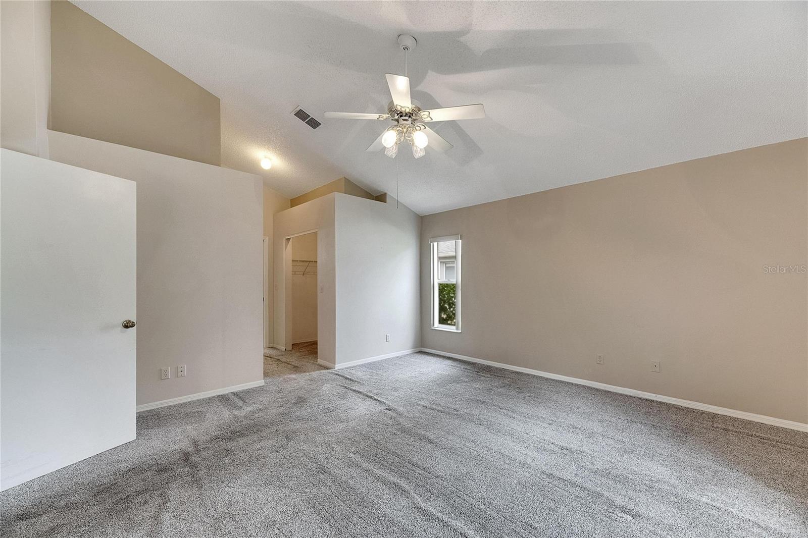 2113 E DEL WEBB BLVD, SUN CITY CENTER, FL, 33573