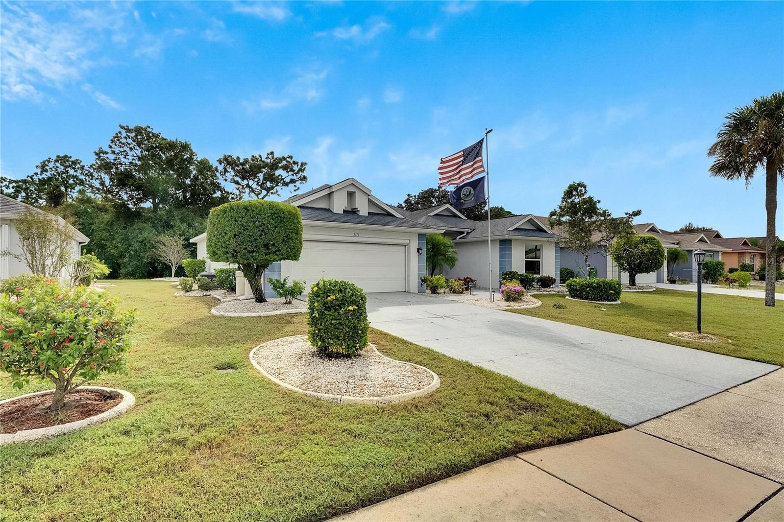 2113 E DEL WEBB BLVD, SUN CITY CENTER, FL, 33573