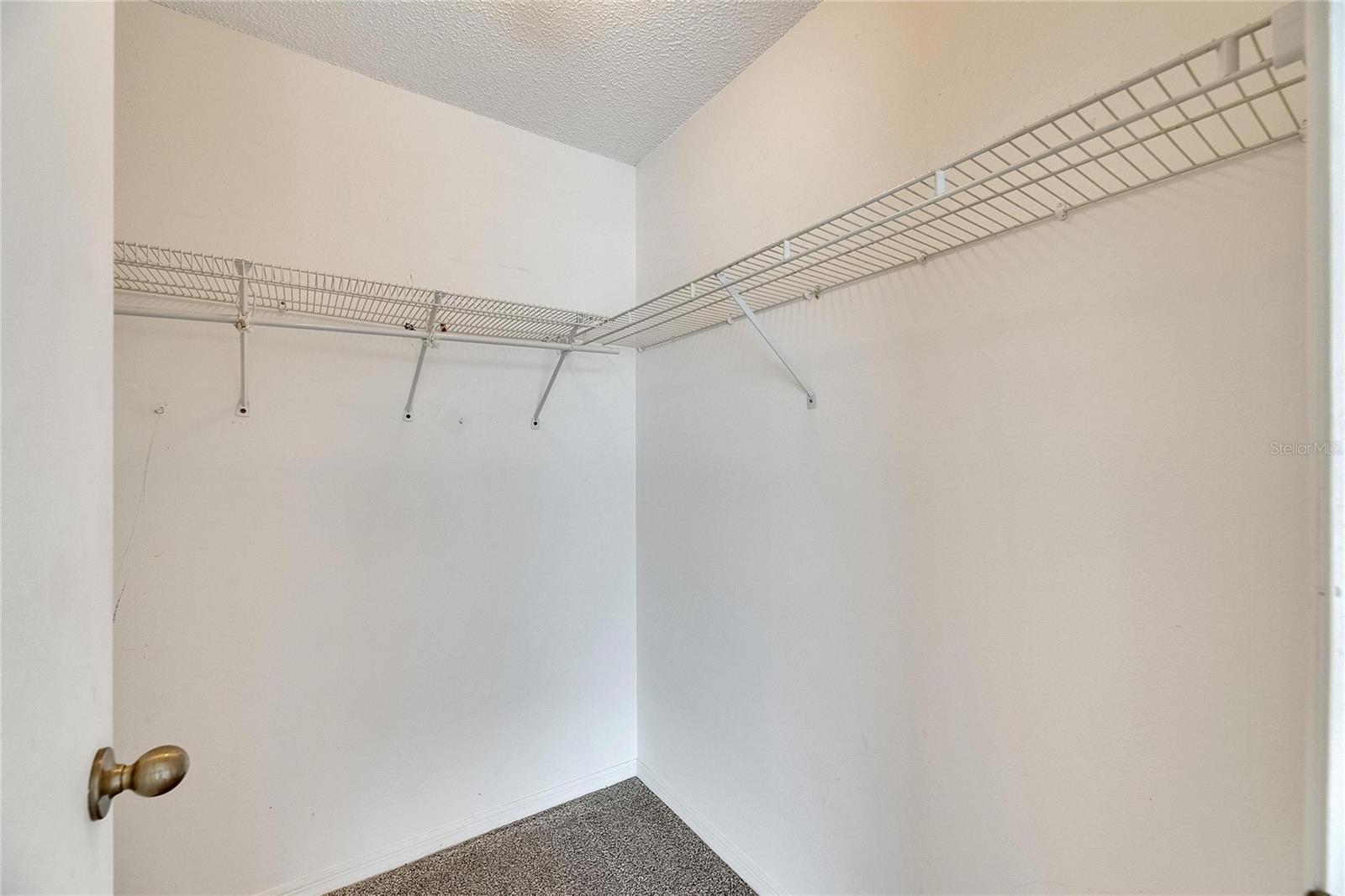 2113 E DEL WEBB BLVD, SUN CITY CENTER, FL, 33573
