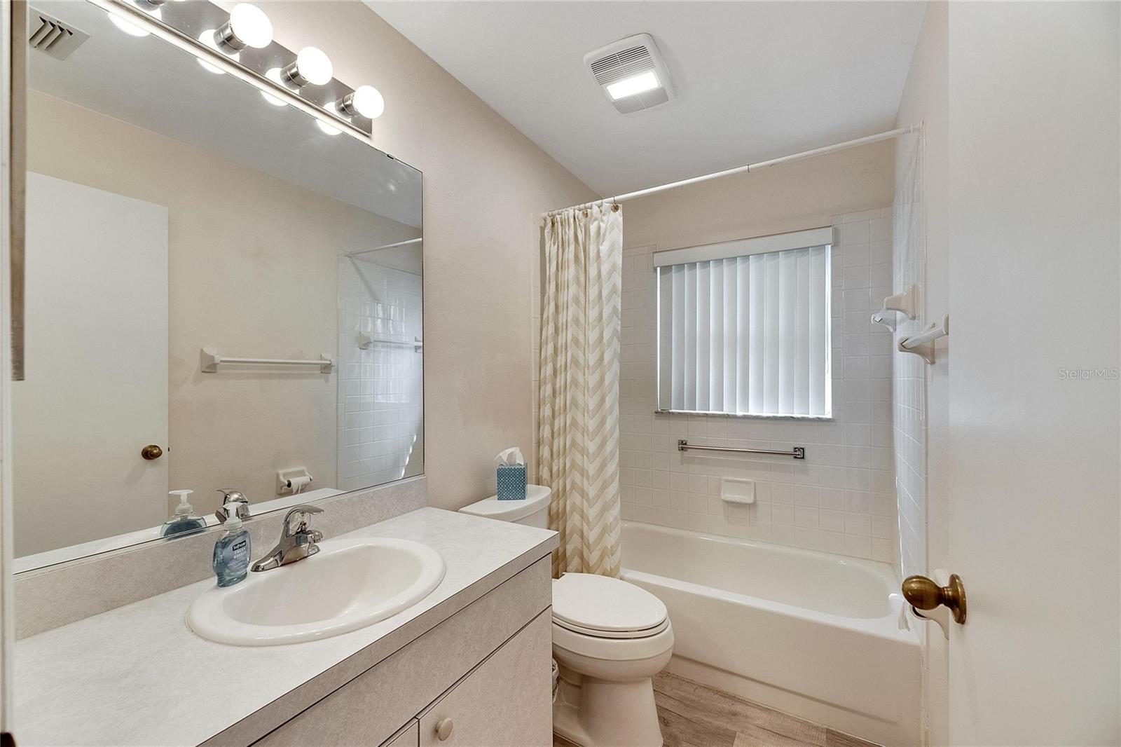 2113 E DEL WEBB BLVD, SUN CITY CENTER, FL, 33573
