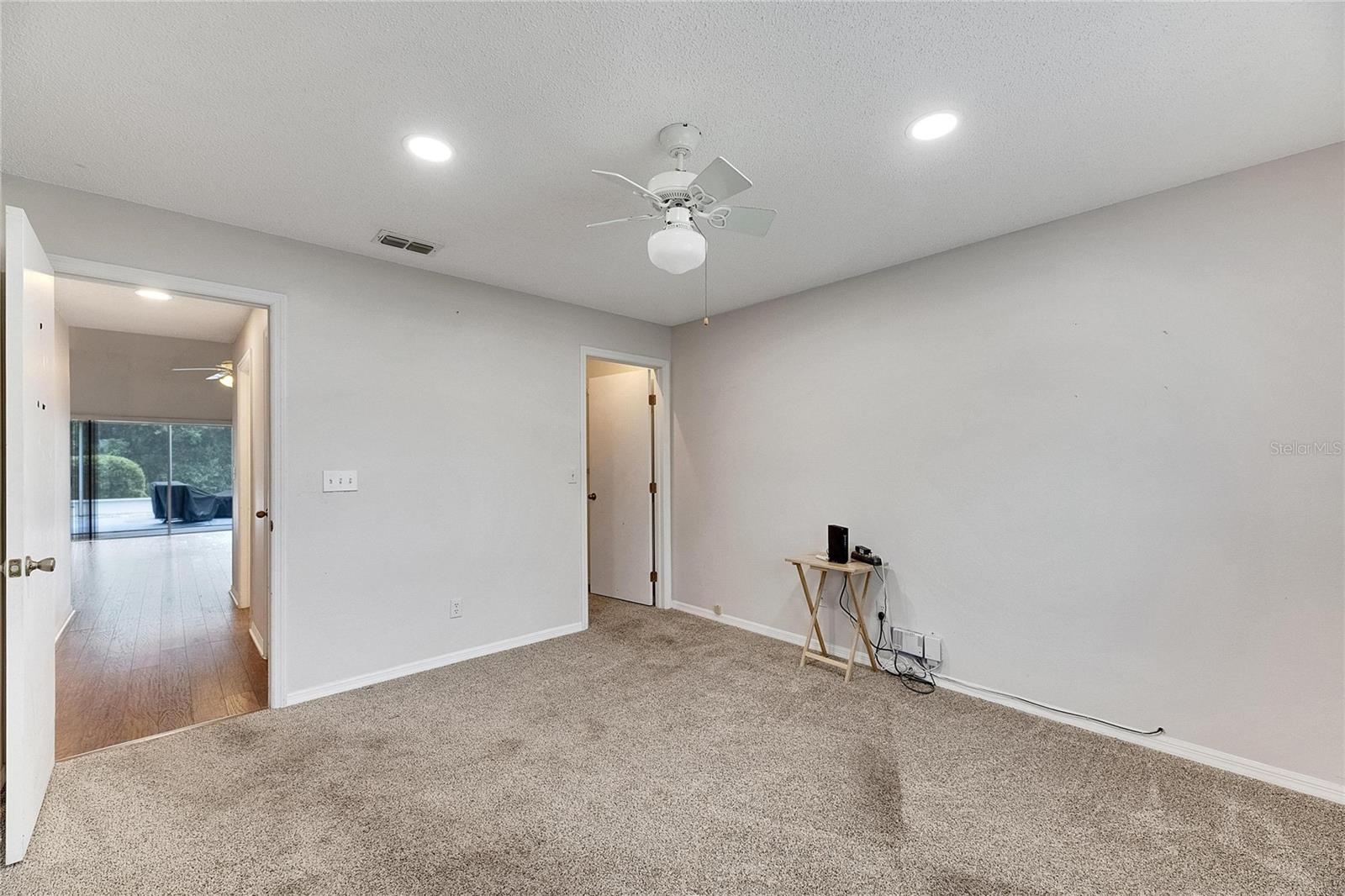 2113 E DEL WEBB BLVD, SUN CITY CENTER, FL, 33573