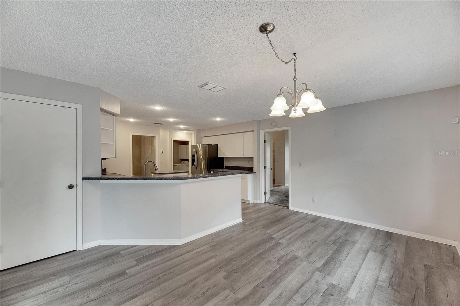 2113 E DEL WEBB BLVD, SUN CITY CENTER, FL, 33573