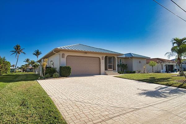 330 SORRENTO CT, PUNTA GORDA, FL, 33950
