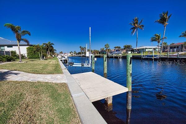330 SORRENTO CT, PUNTA GORDA, FL, 33950