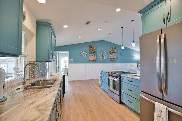330 SORRENTO CT, PUNTA GORDA, FL, 33950