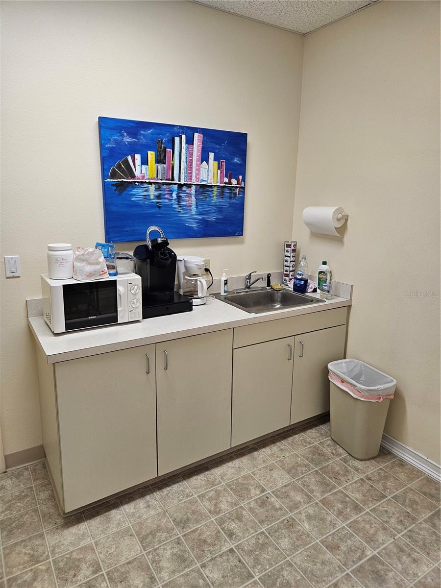 2504 TAMIAMI TRL N, NOKOMIS, FL, 34275